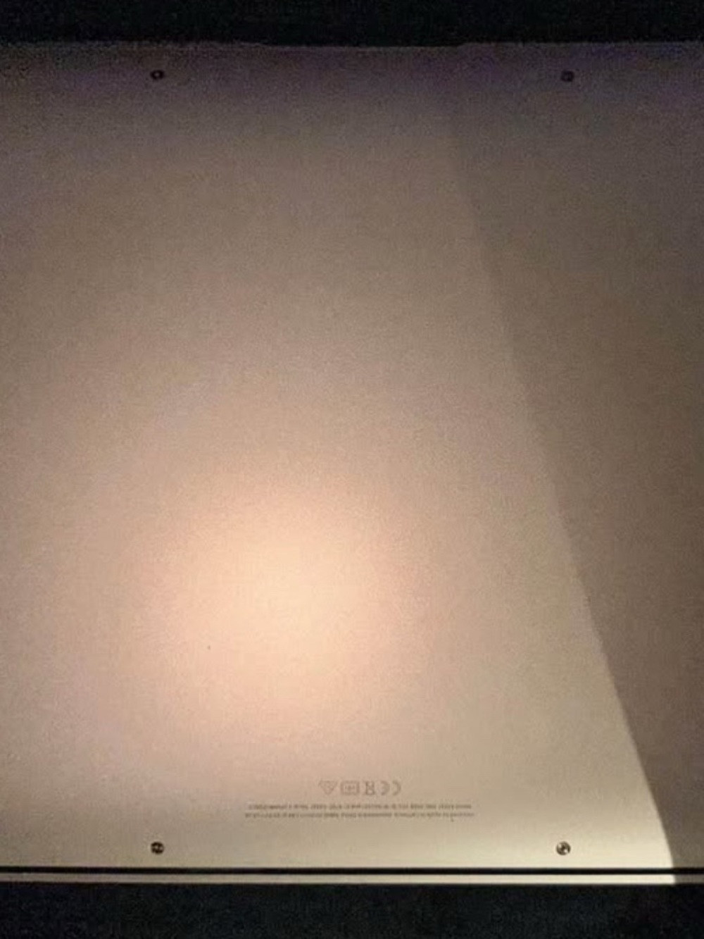 Apple MacBook Air M1 2020 - Gold Like New - Picture 4 of 7